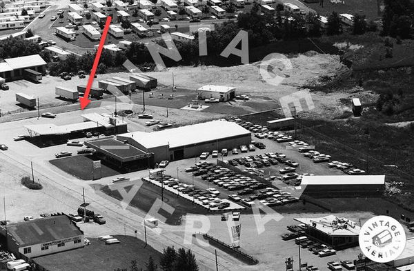 A&W Restaurant - Hillsdale - 300 W Carleton Rd 1 (newer photo)